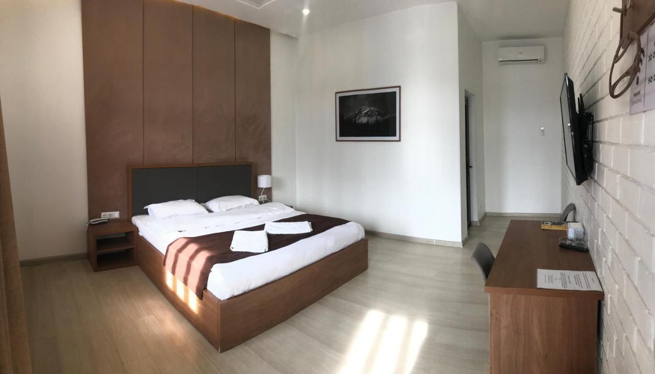 Concord Hotel Бішкек Екстер'єр фото